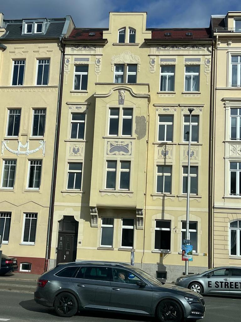 Eg